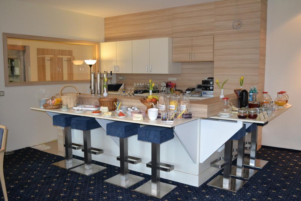 City-Hotel คอตต์บุส ภายนอก รูปภาพ